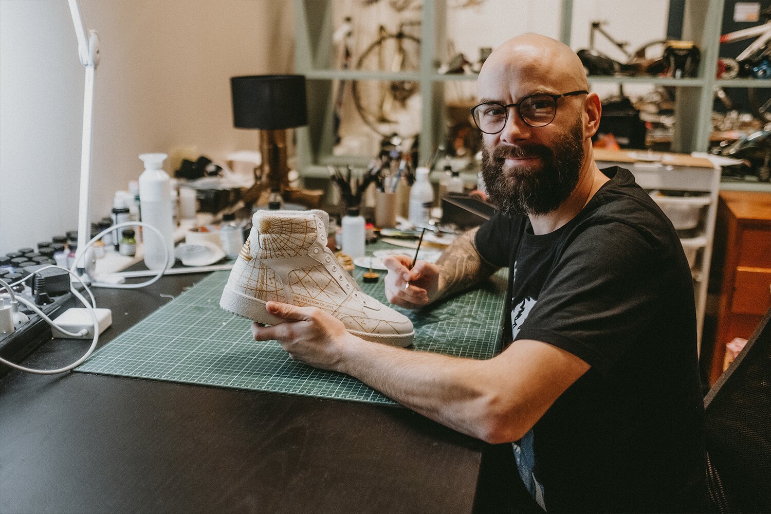 Tazz with the Tomorrowland customs